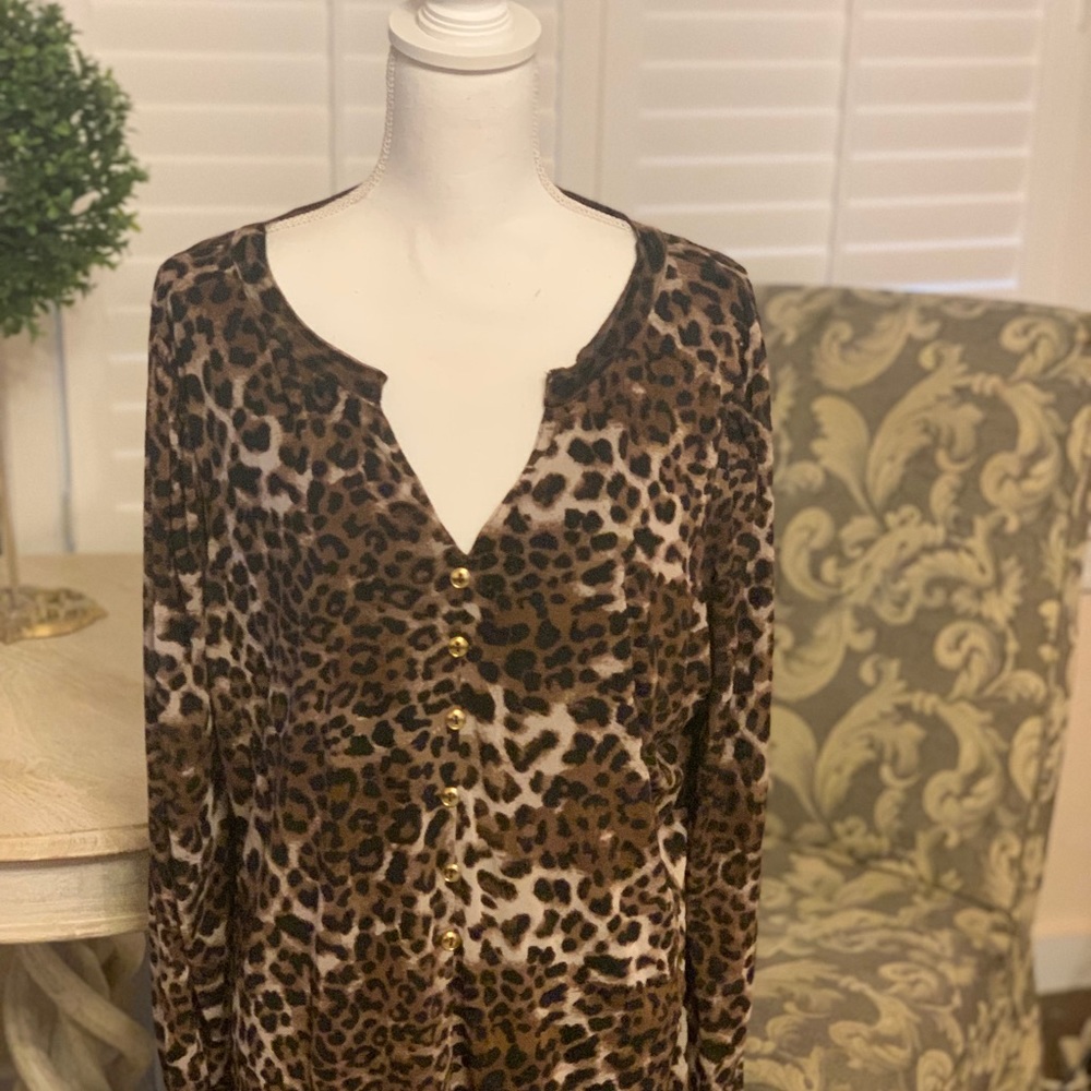 Long Sleeve Leopard Print Top/Blouse- size 2x